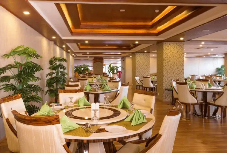 Restaurants & Local Dining around Kandy